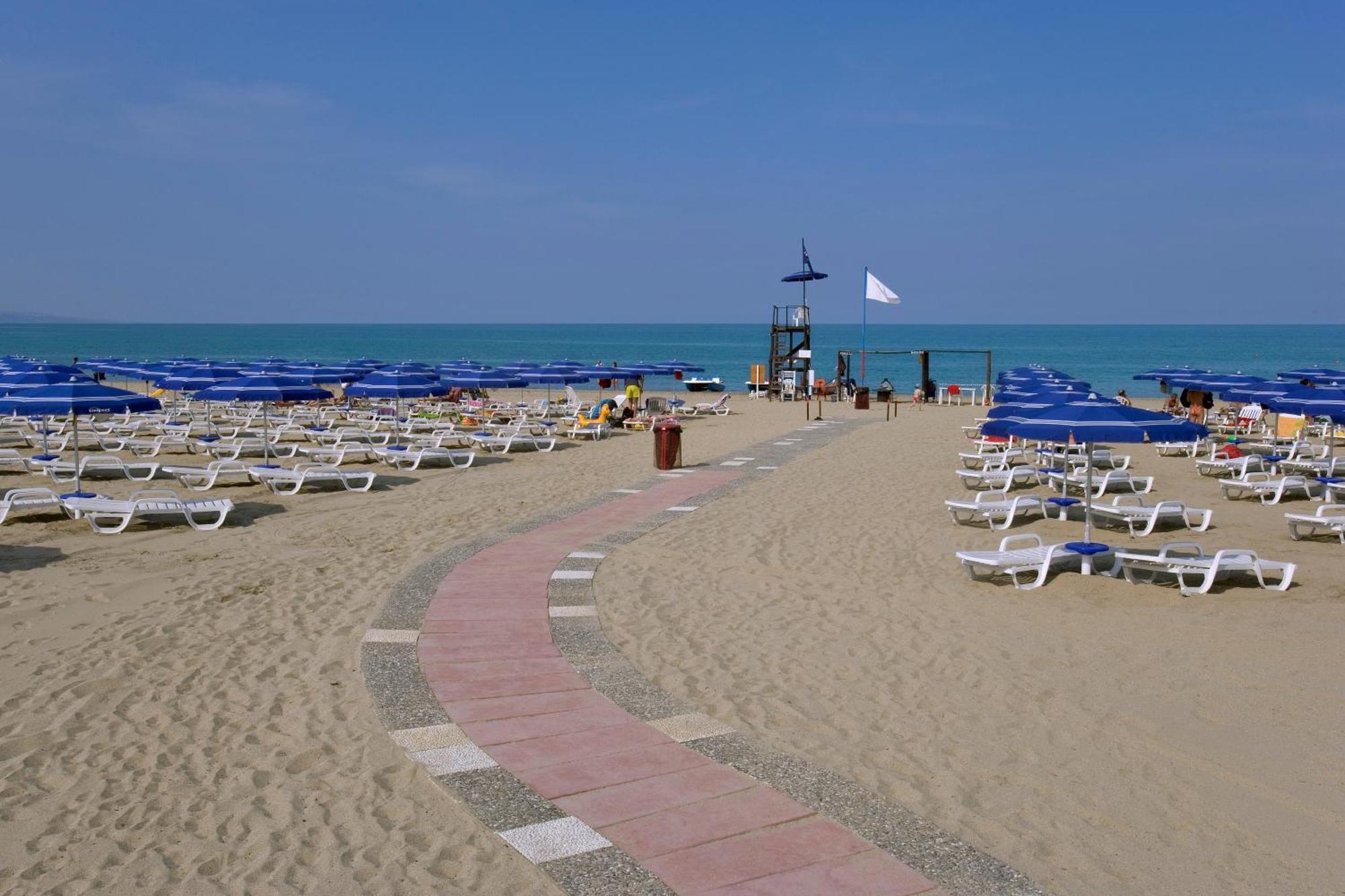 Th Marina Di Sibari - Baia Degli Achei Village מראה חיצוני תמונה